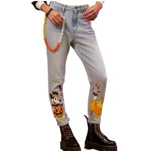 Her Universe Women’s Disney Halloween Candy Corn Mom Jeans Light Wash Size 1 XS